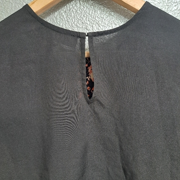 Wayf Floral & Paisley Side Slit Blouse  Size M - Picture 11 of 13